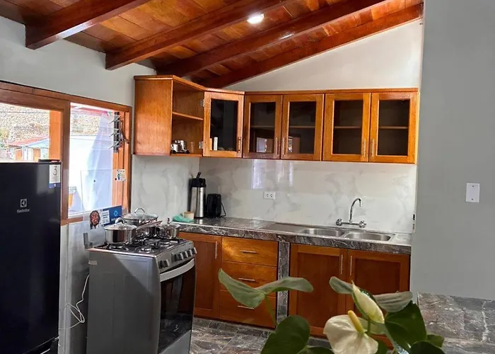 Rumiwasi Boutique * Ollantaytambo