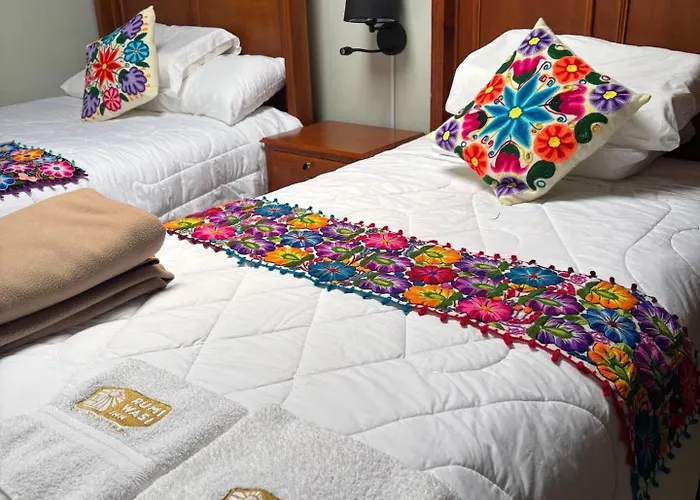 Rumiwasi Boutique Ollantaytambo
